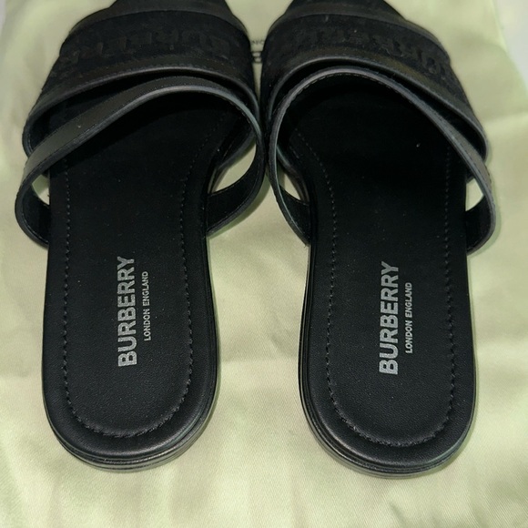 Burberry sandals worn once - Picture 2 of 2